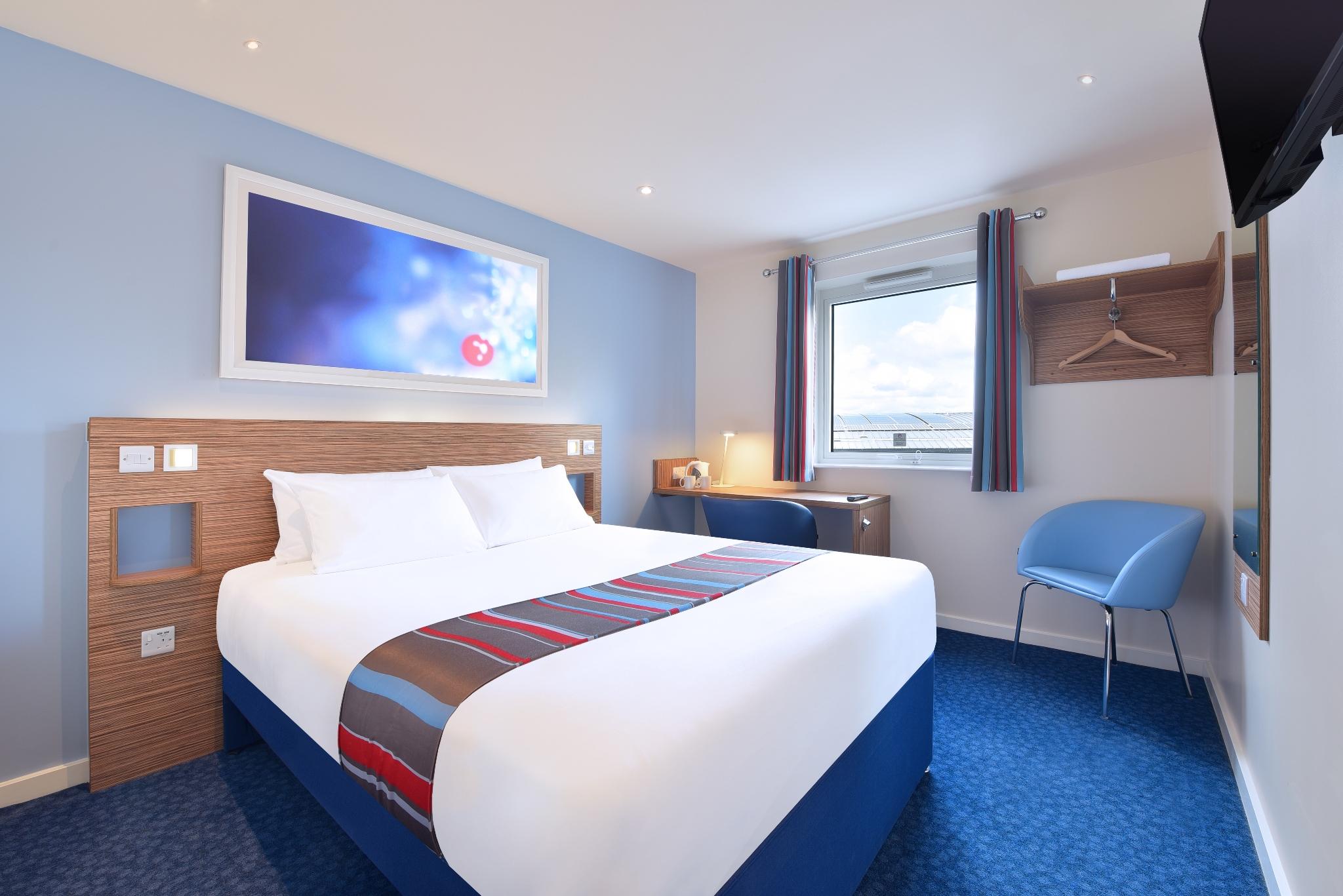 Travelodge London Central City Road מראה חיצוני תמונה