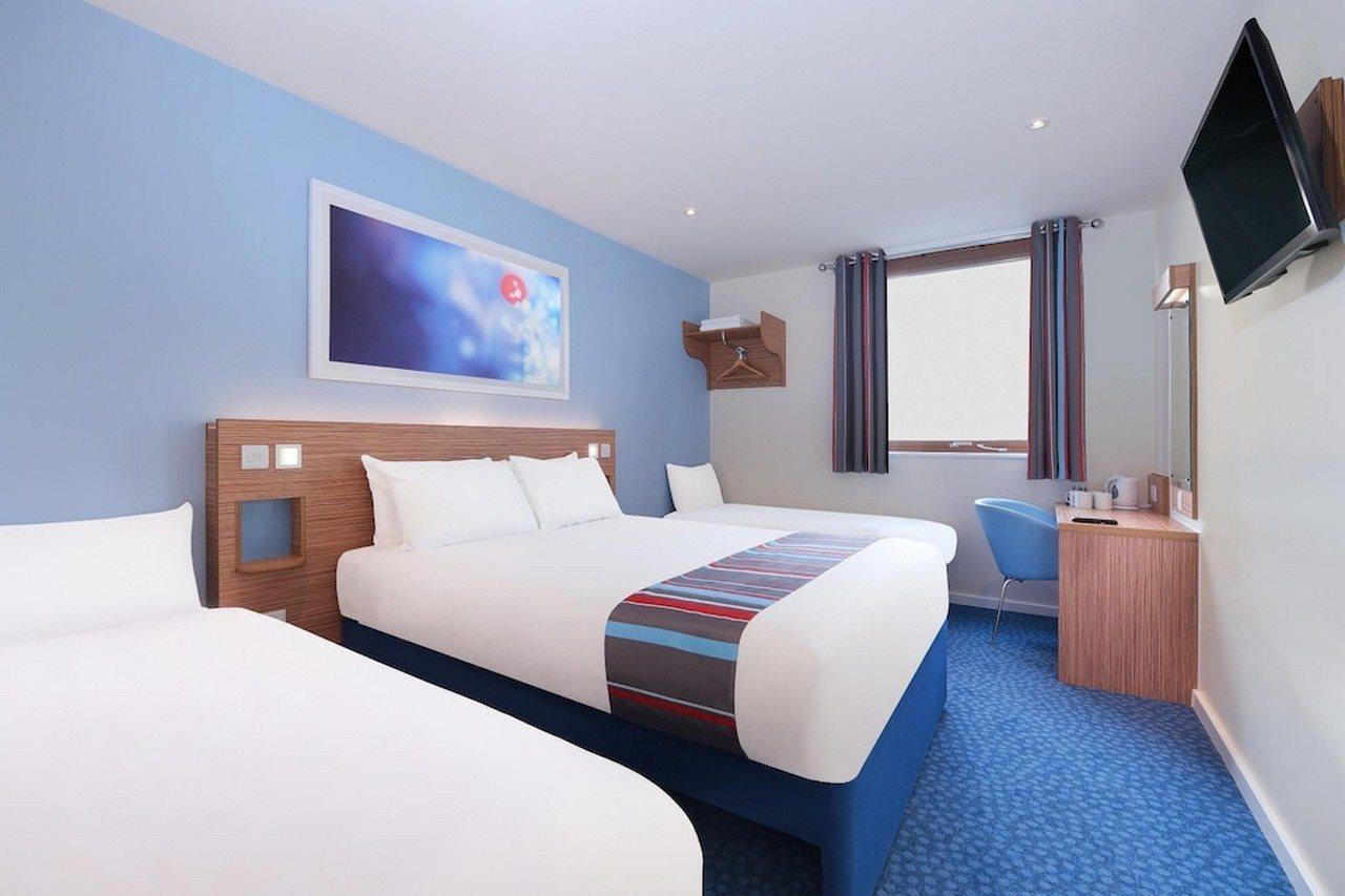 Travelodge London Central City Road מראה חיצוני תמונה