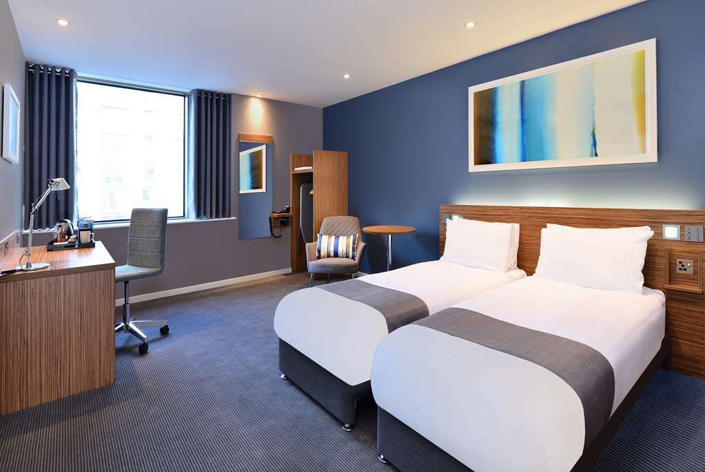 Travelodge London Central City Road חדר תמונה