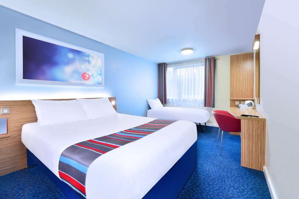 Travelodge London Central City Road חדר תמונה